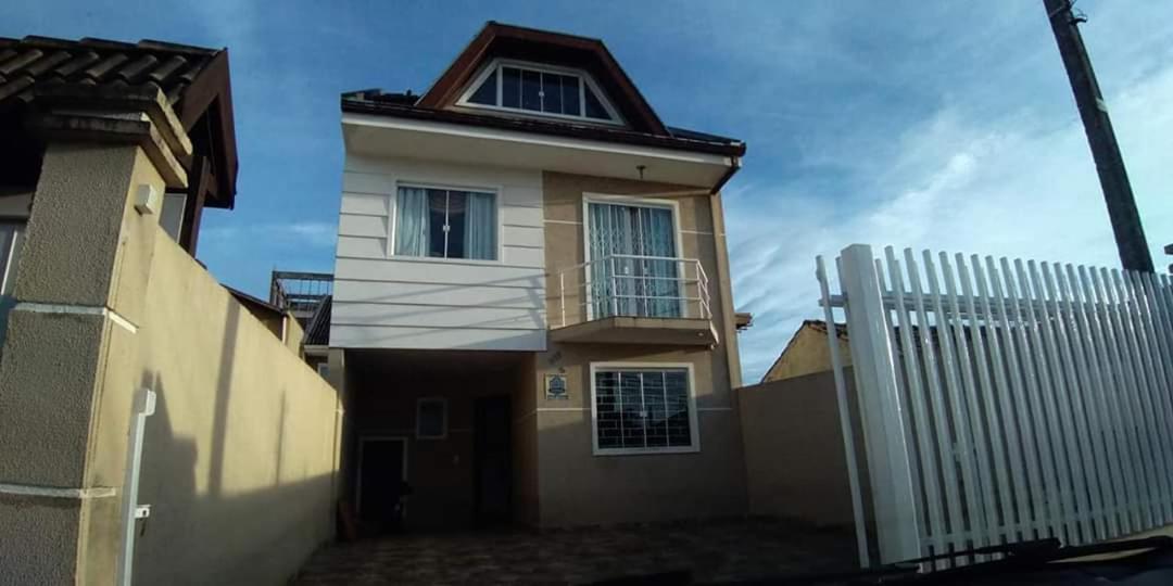Casa Triplex Curitiba, Tingui, Bacacheri, Cindacta, Batalhao, Hospital Vita, Policia Federal, Pf Сasa de vacaciones